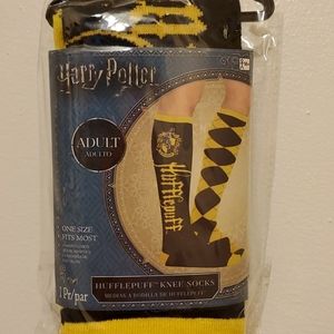 🎉NWT Harry Potter Hufflepuff Socks🎉